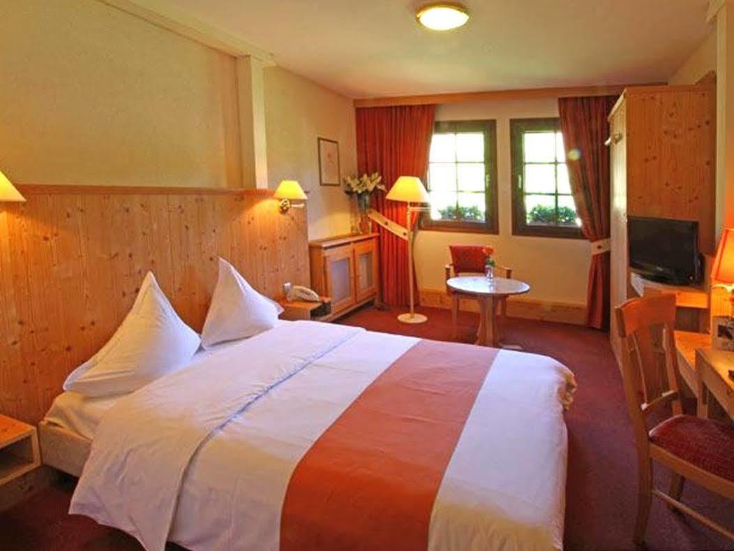 Hotel Le Moulin De La Walk Wissembourg Esterno foto